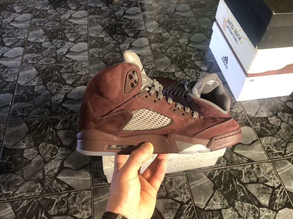 Jordan 5 Burgundy