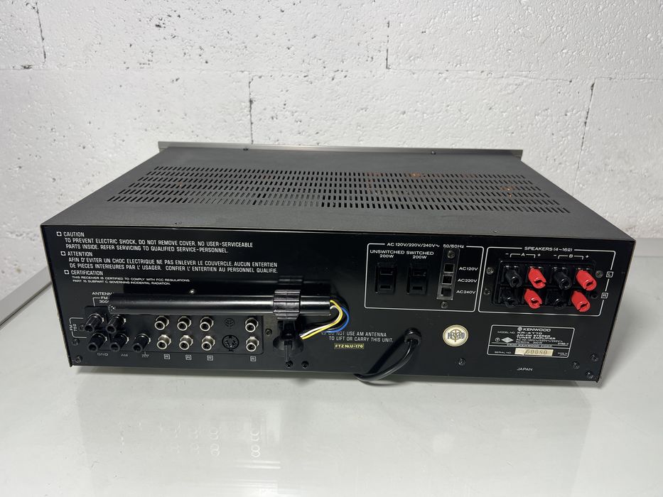 Kenwood KR-4770 - receiver stereo vintage, fabricat în Japonia