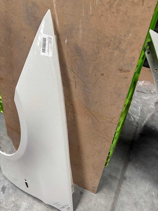 Ляв калник и десен  БМВ Е90 Е91 фейслифт BMW E90 LCI E91 LCI