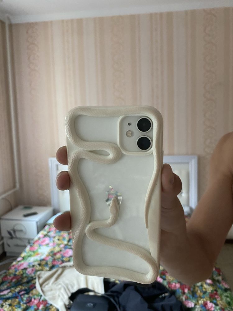 Айфон 11 в отличном состояние
