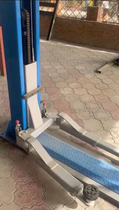 Подъемник на СТО 4 Т 220V