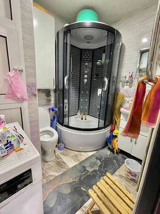 2в3/2/4 Ялангач, ориентир кафе Бухара,балкон1.5*3,мебель техника 50 м2