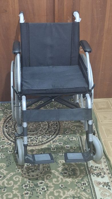 Инвалидная коляска