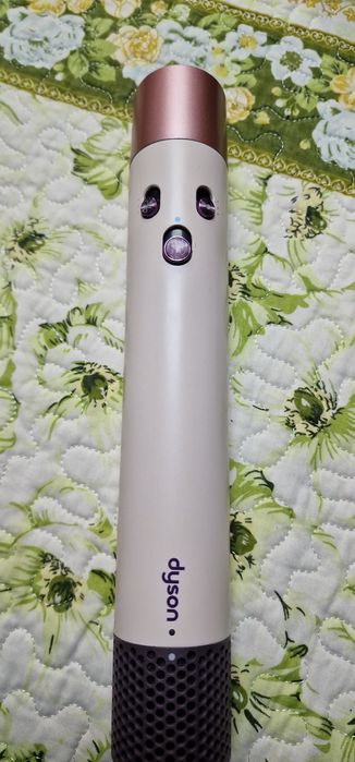 Продам dyson HS05 оригинал