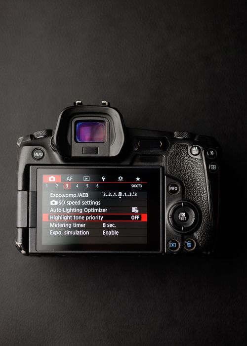 Canon EOS R -30.1 megapixels