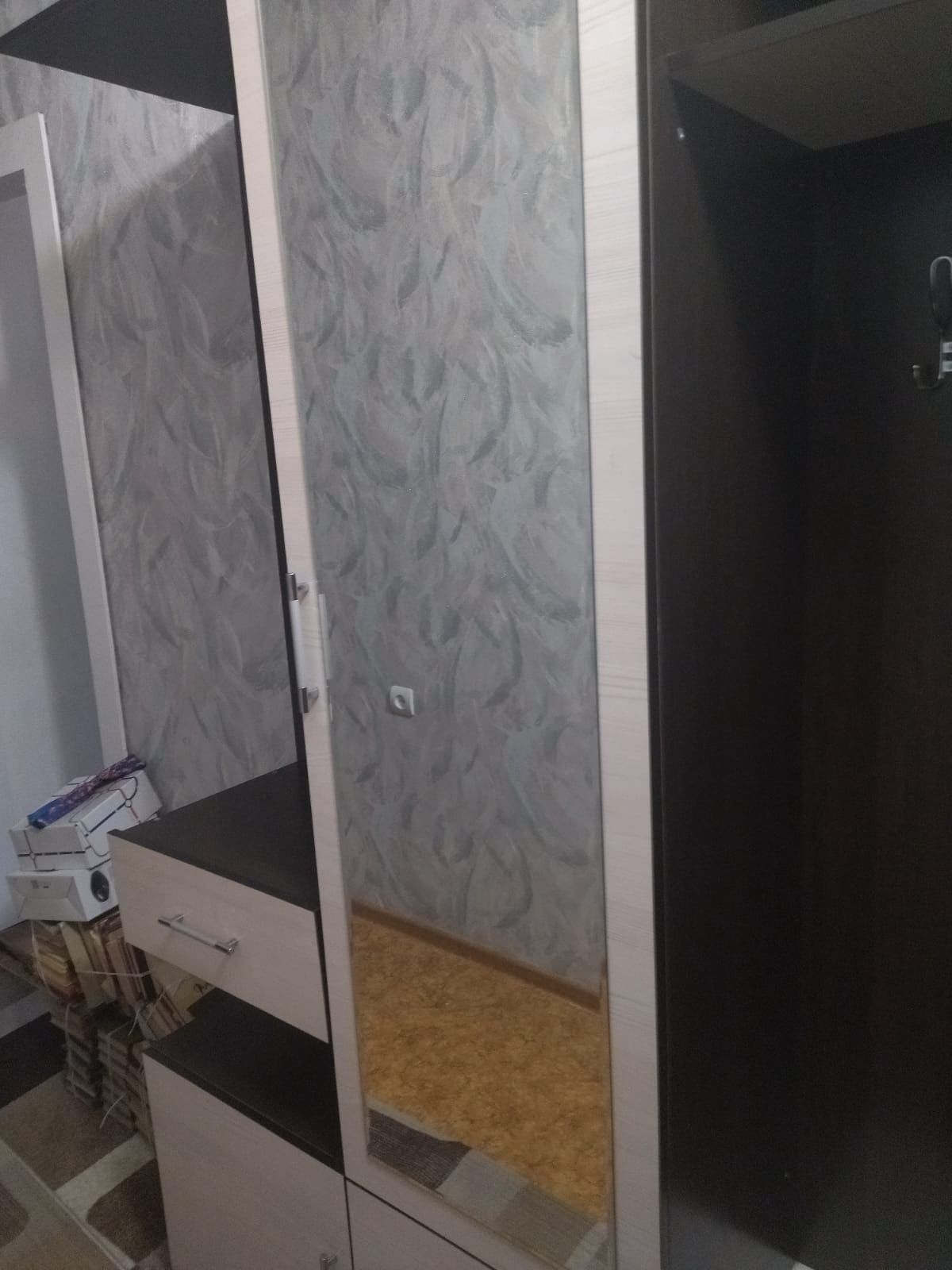 Продается прихожая в отличном состоянии
