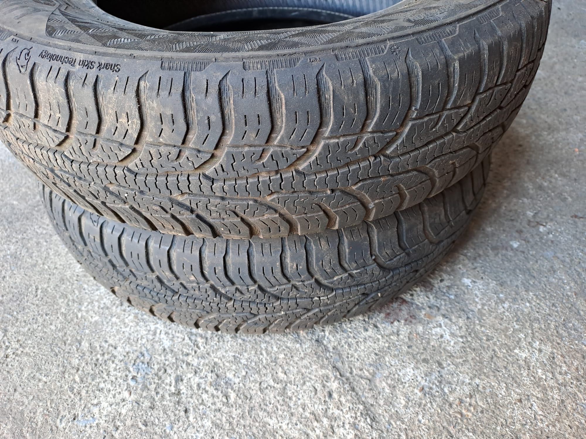 Vand 2 cauciucuri Uniroyal 155 80 13