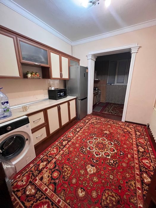 Слаедся квартира на аренду только для Студентов(Девушек)