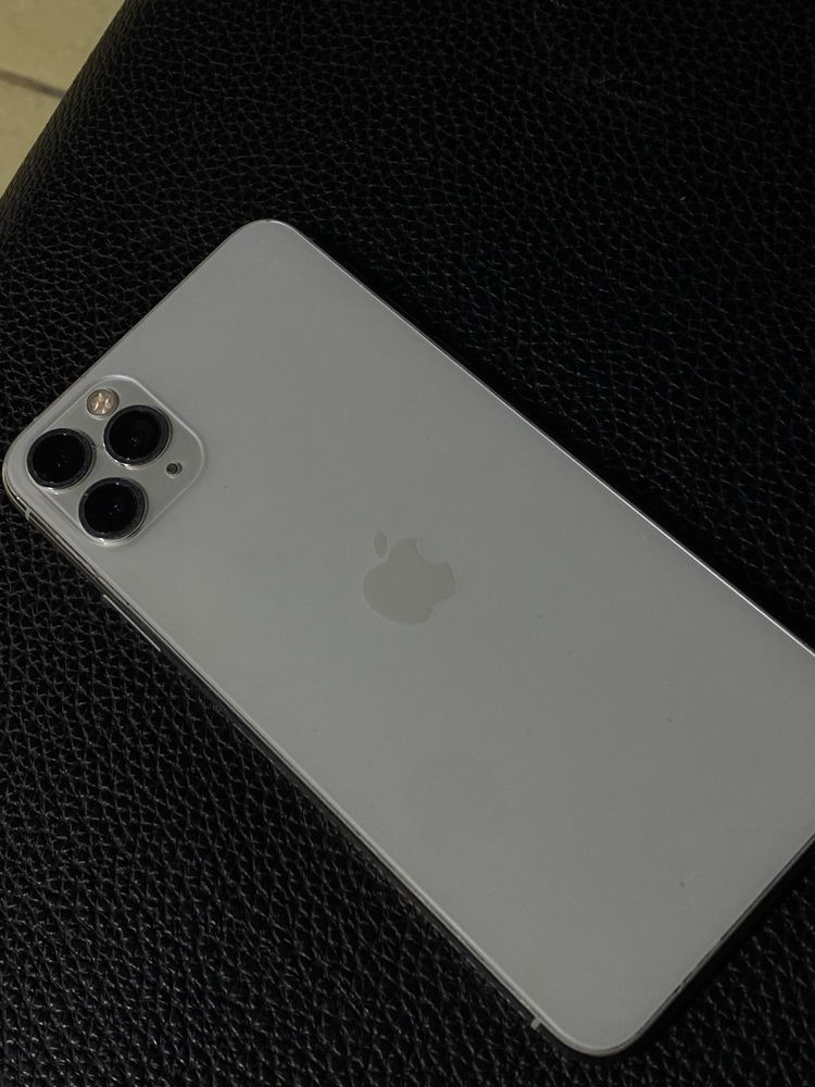 Продам Iphone 11 Pro Max