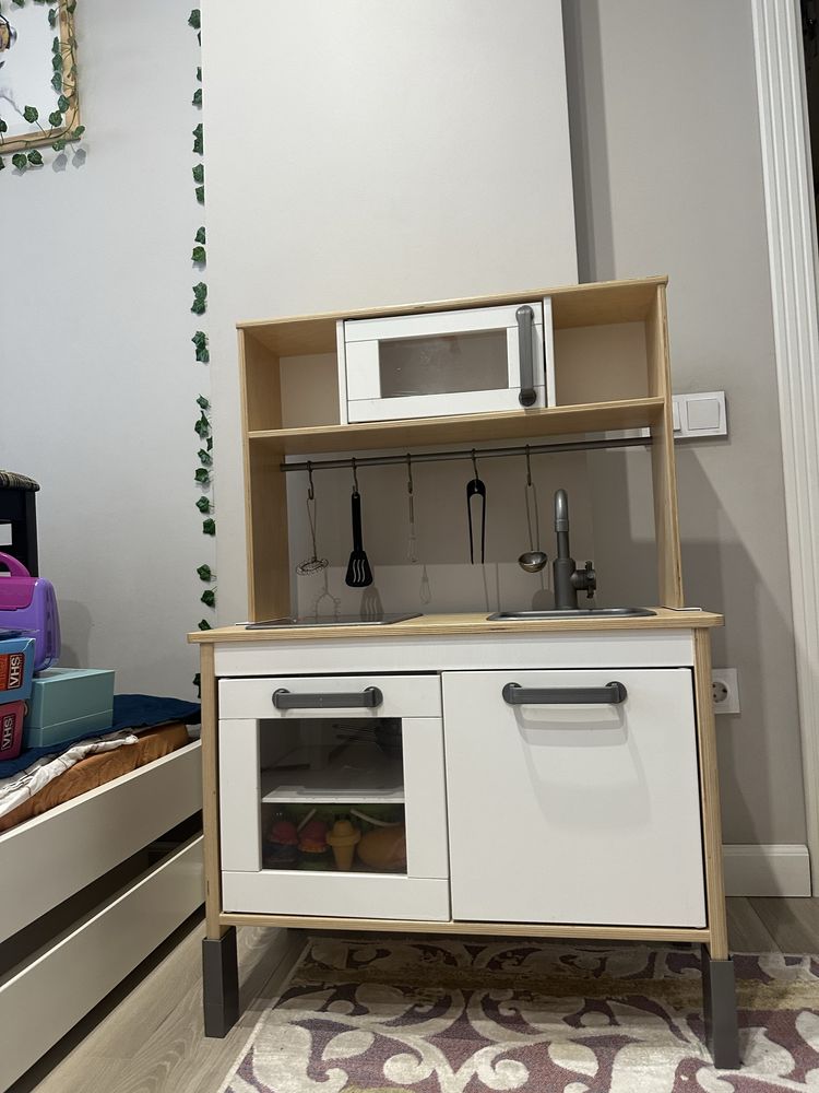 Продам детскую кухню Ikea -Икеа
