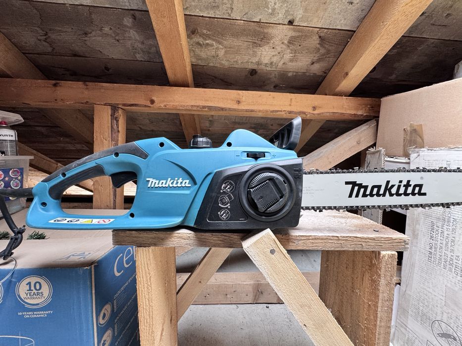 Drujba Fierastrau electric cu lant Makita UC4041A