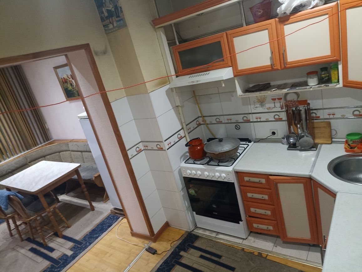 Продается квартира 3 комнатная
