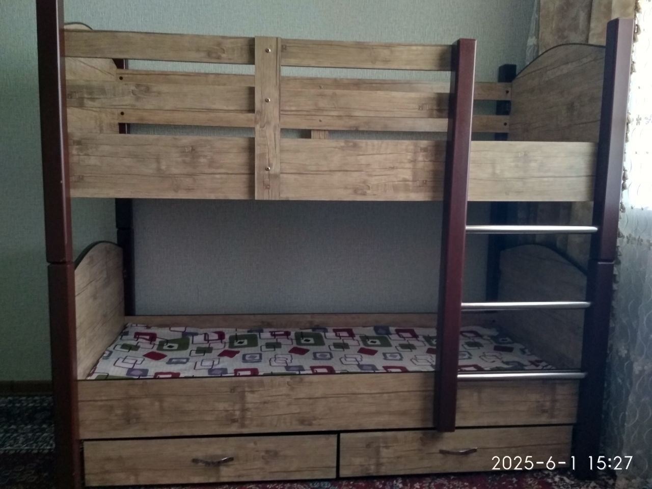 Двух этажка детский кровать