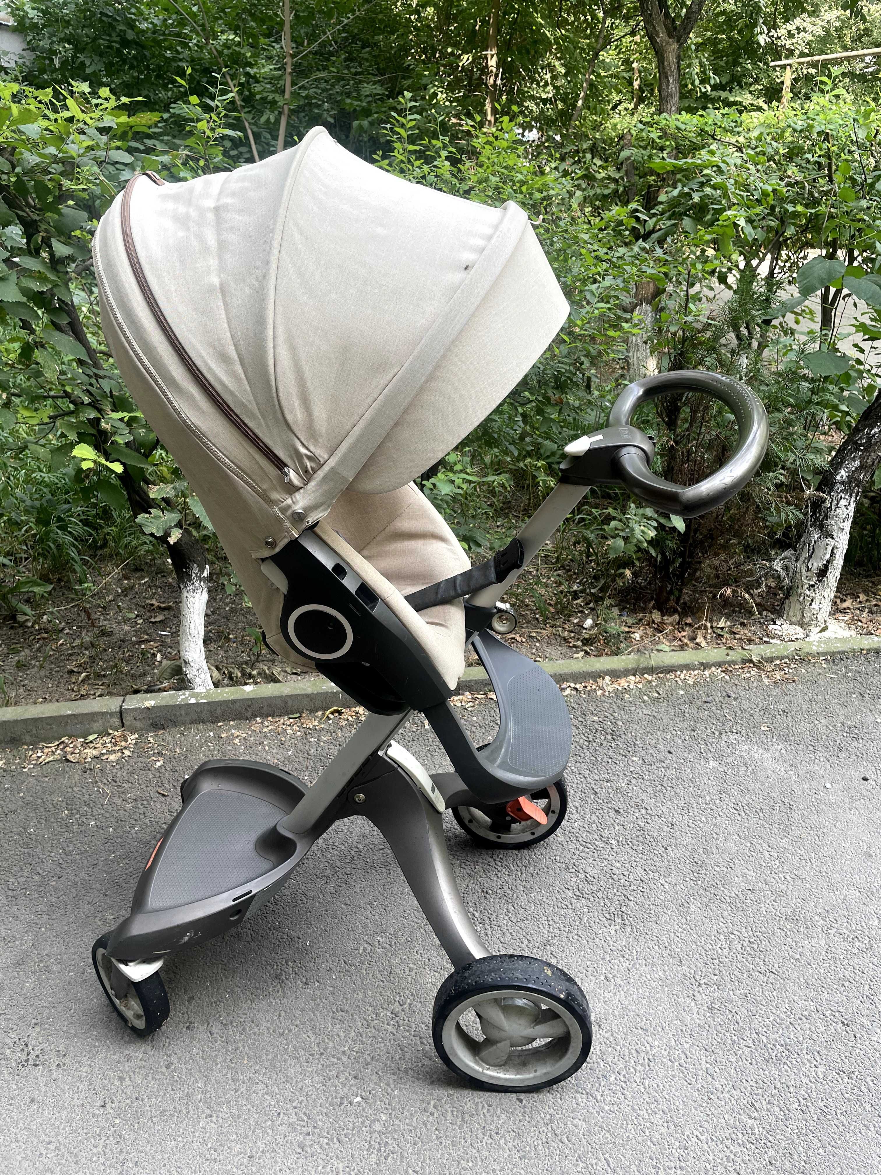 Прогулочная коляска Stokke Xplory