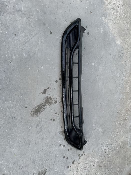 Spoiler inferior bară față mercedes gla w247.cod:a2478850010.