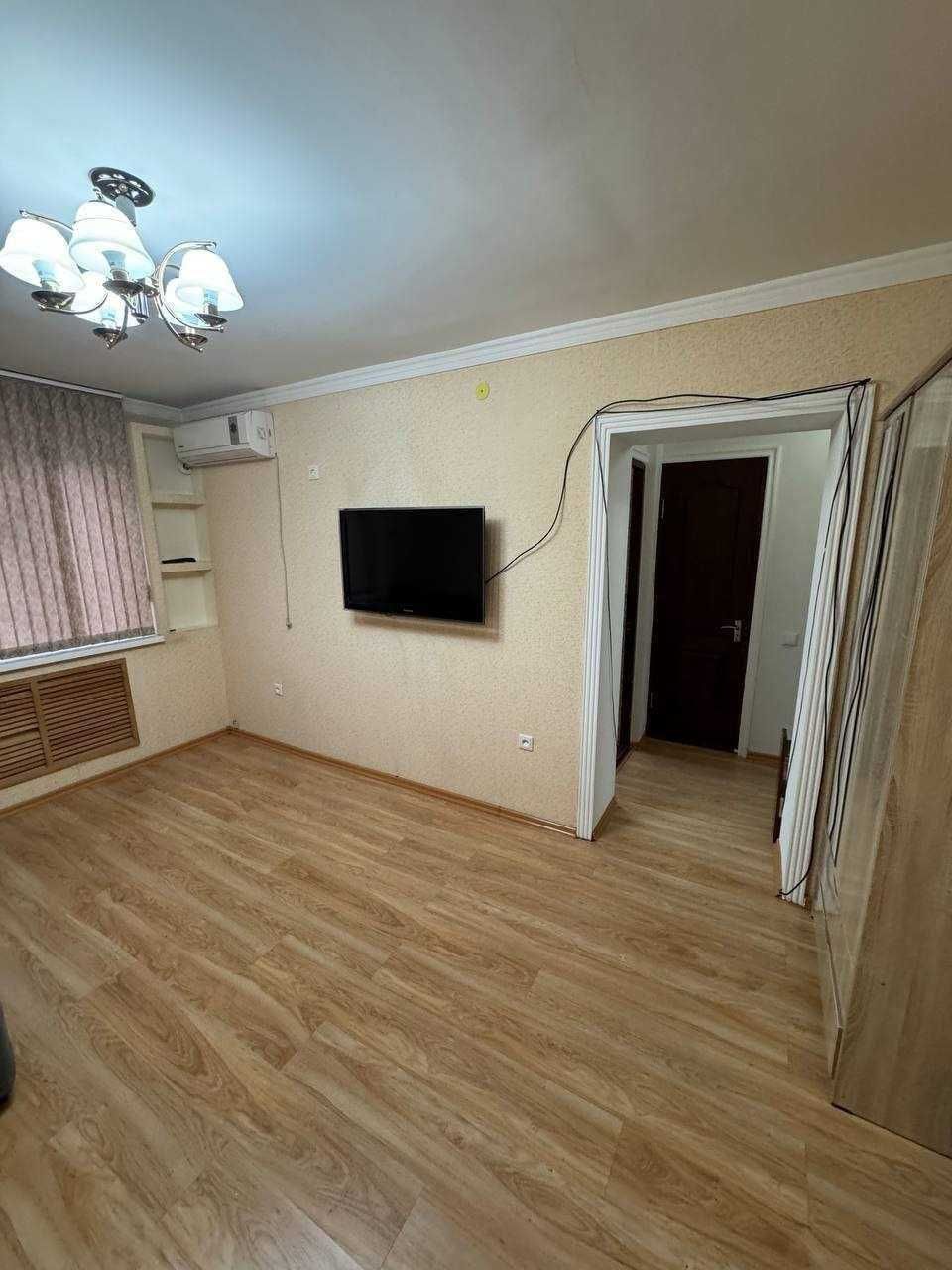 1-комнатная по ул. Шота Руставели (не большая но в центре) ID: 2895