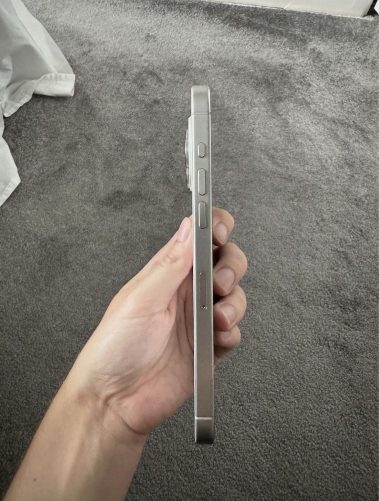 IPhone 15 Pro 256 Gb - White Titanium ПЕРФЕКТЕН