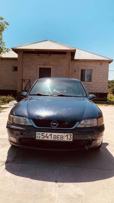 Opel vectra b 1996 год