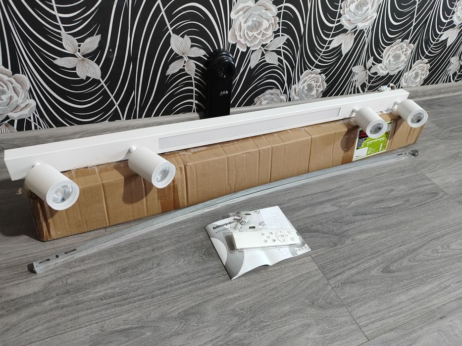 ПРОМО ! Луксозна LED таванна лампа / 4 пламъка !