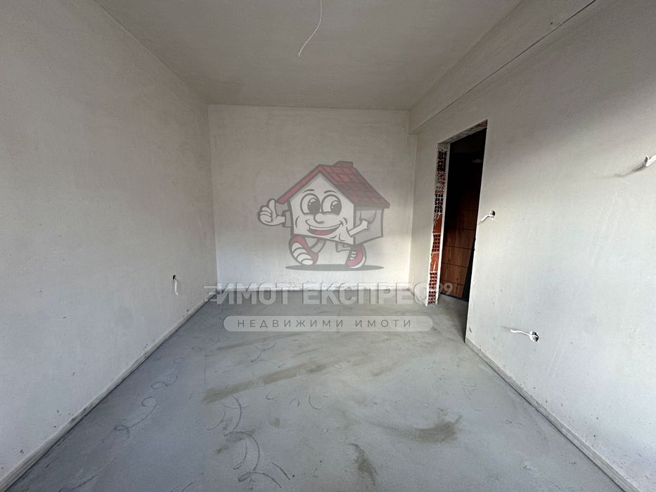 Тристаен апартамент, ново строителство, с изба, кв.Изток