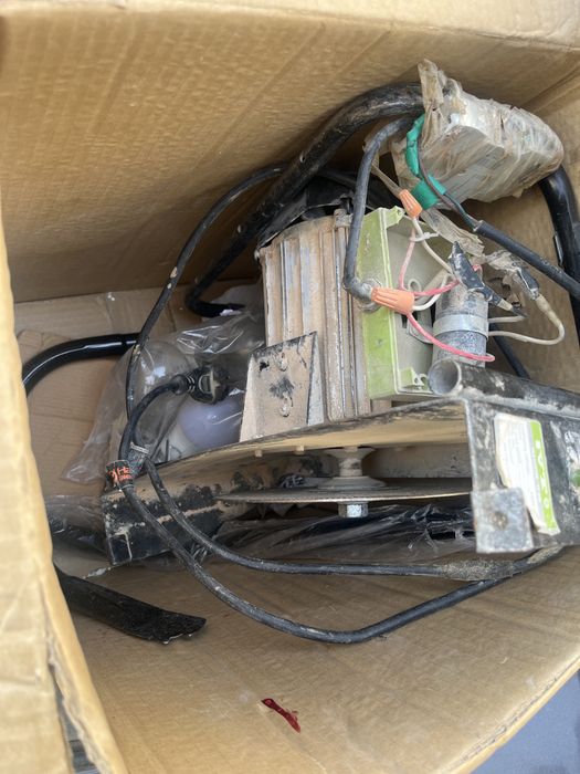 Плиткорез в рабочем состоянии продам срочно