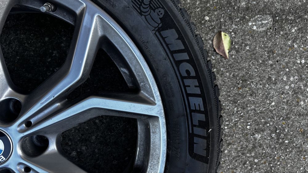 Set cauciucuri iarna + Jante -BMW X 4 - 245 / 50 R19 ( aprope noi)