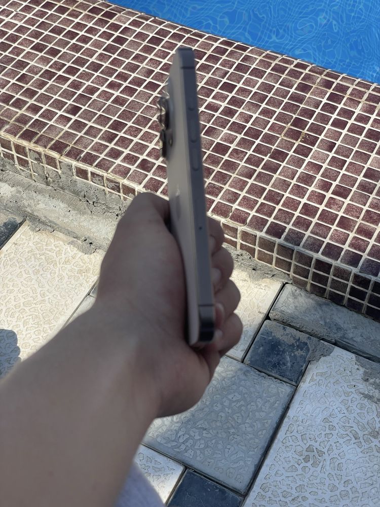 Iphone 16 pro 256gb simkartali