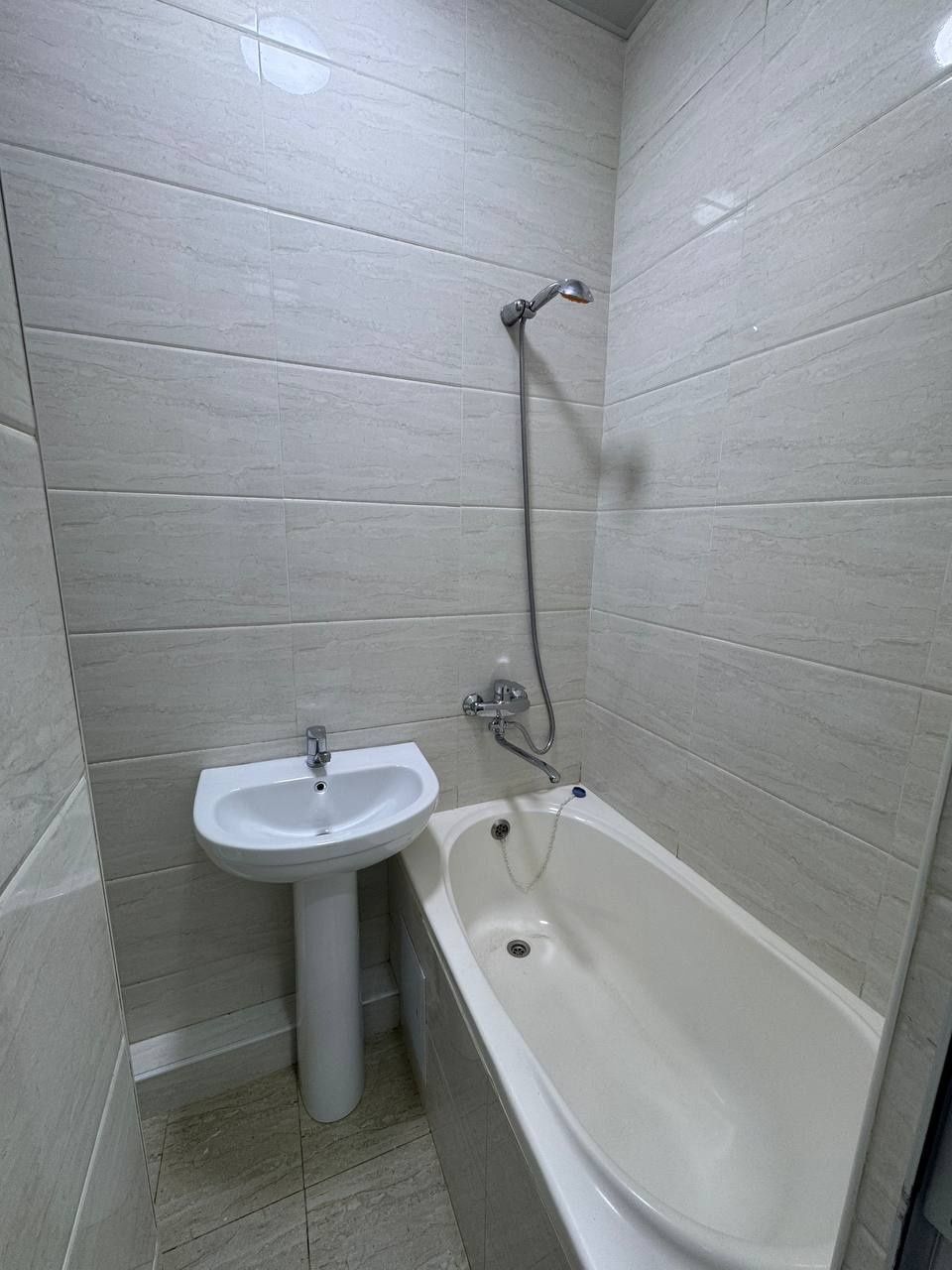 Продаётся Чиланзар 7 1в2 3этаж.