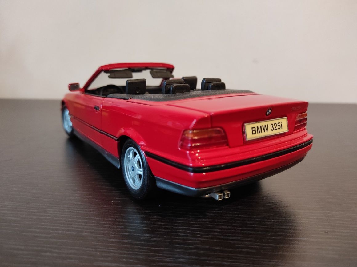 Machetă 1:18 Bmw E 36 Cabriolet.