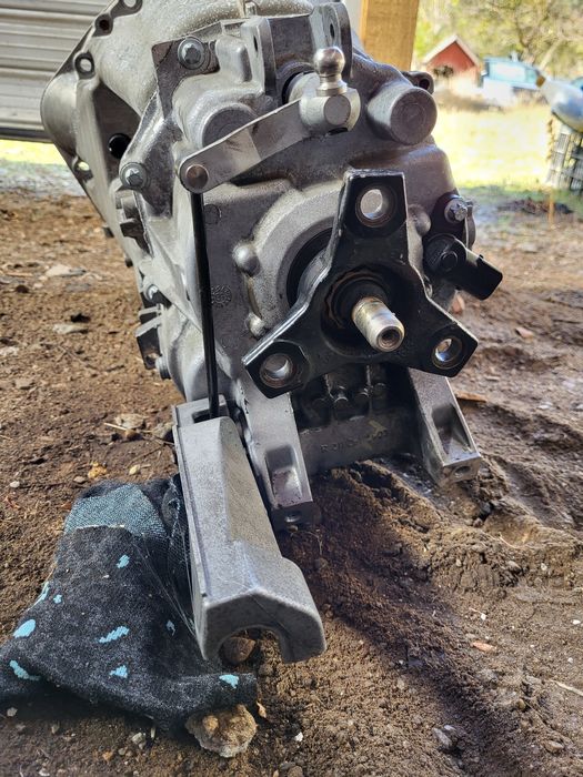 Продавам скорости за мерцедес w203