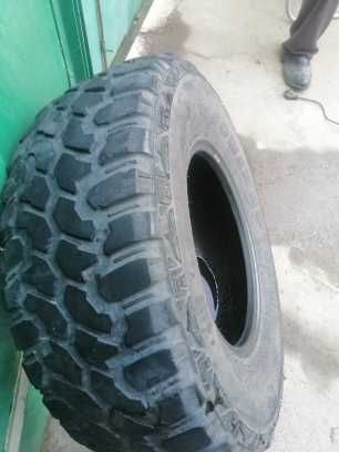 Шины  бу  35 х 12.50 х R 17