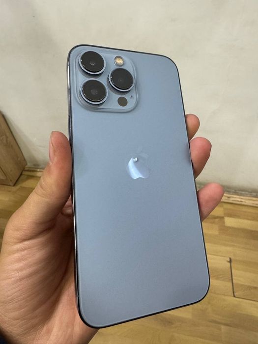 Iphone 13 pro blue