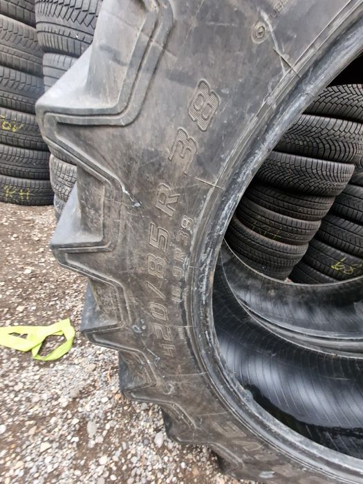 ANVELOPE 16.9R38 (420/85R38) marca Mitas
