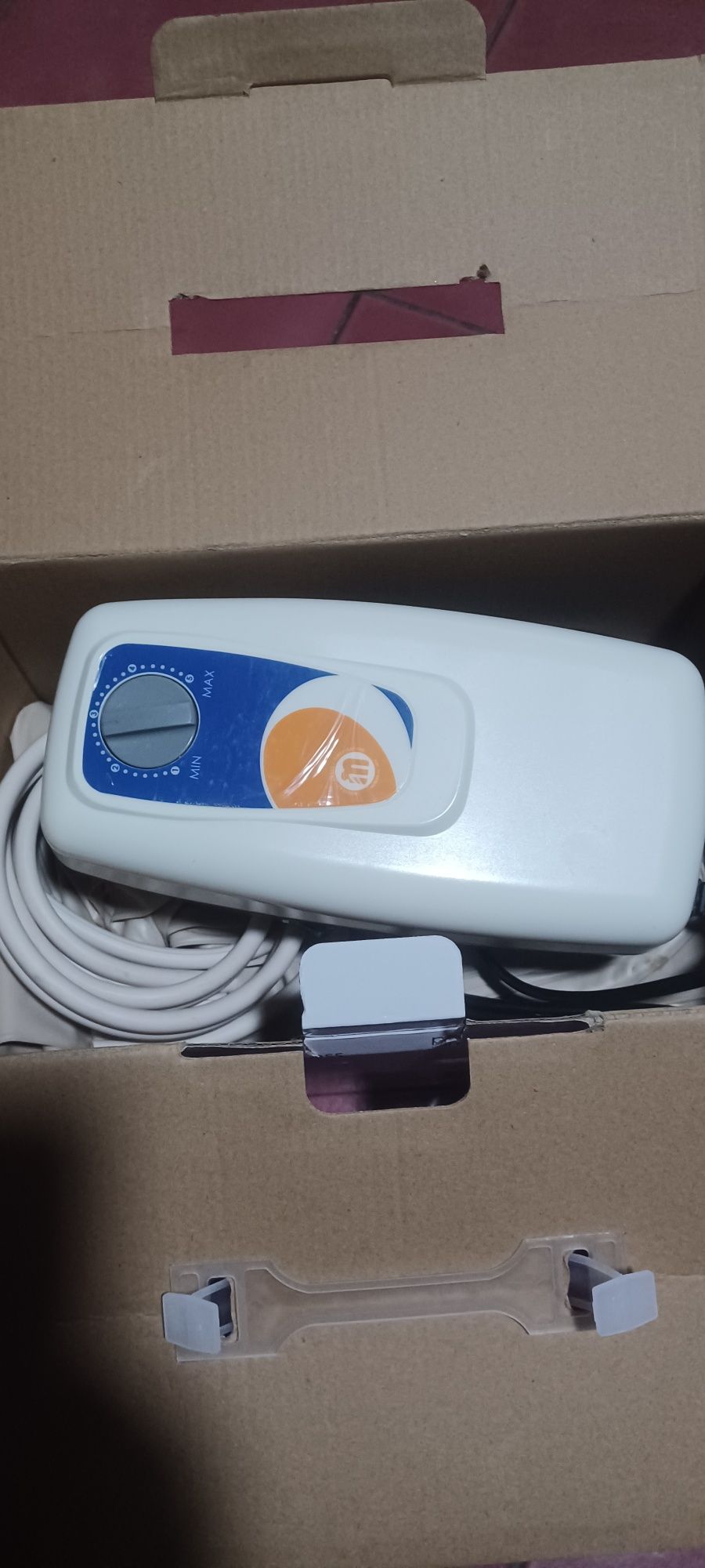 Pat de spital cu functie ridicare cap