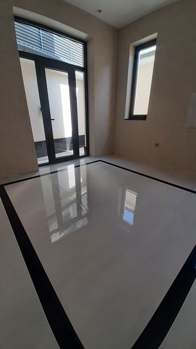 Срочно продаётся евродом 2.5-соток 6-комнота Яккасарой Саламатина