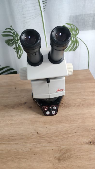 Microscop complet Leica M60