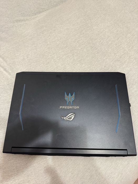 Acer predaror helios 300 17’3 inch