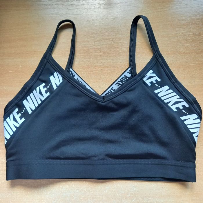 Bustiera de sport Nike