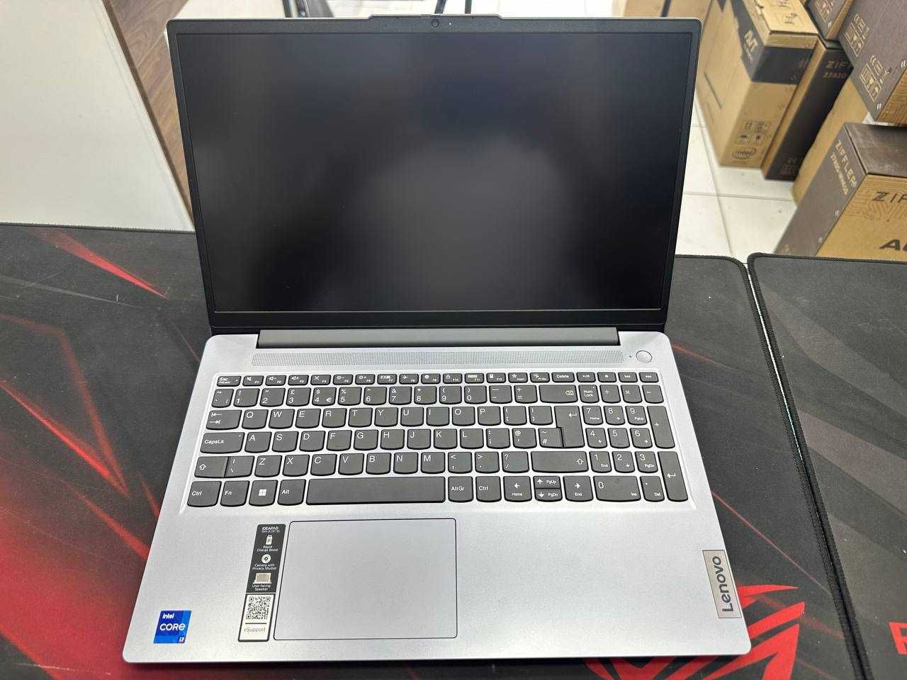 Lenovo IdeaPad Slim 3 /i7-13620h/ddr5-16gb/ssd-512 Silver