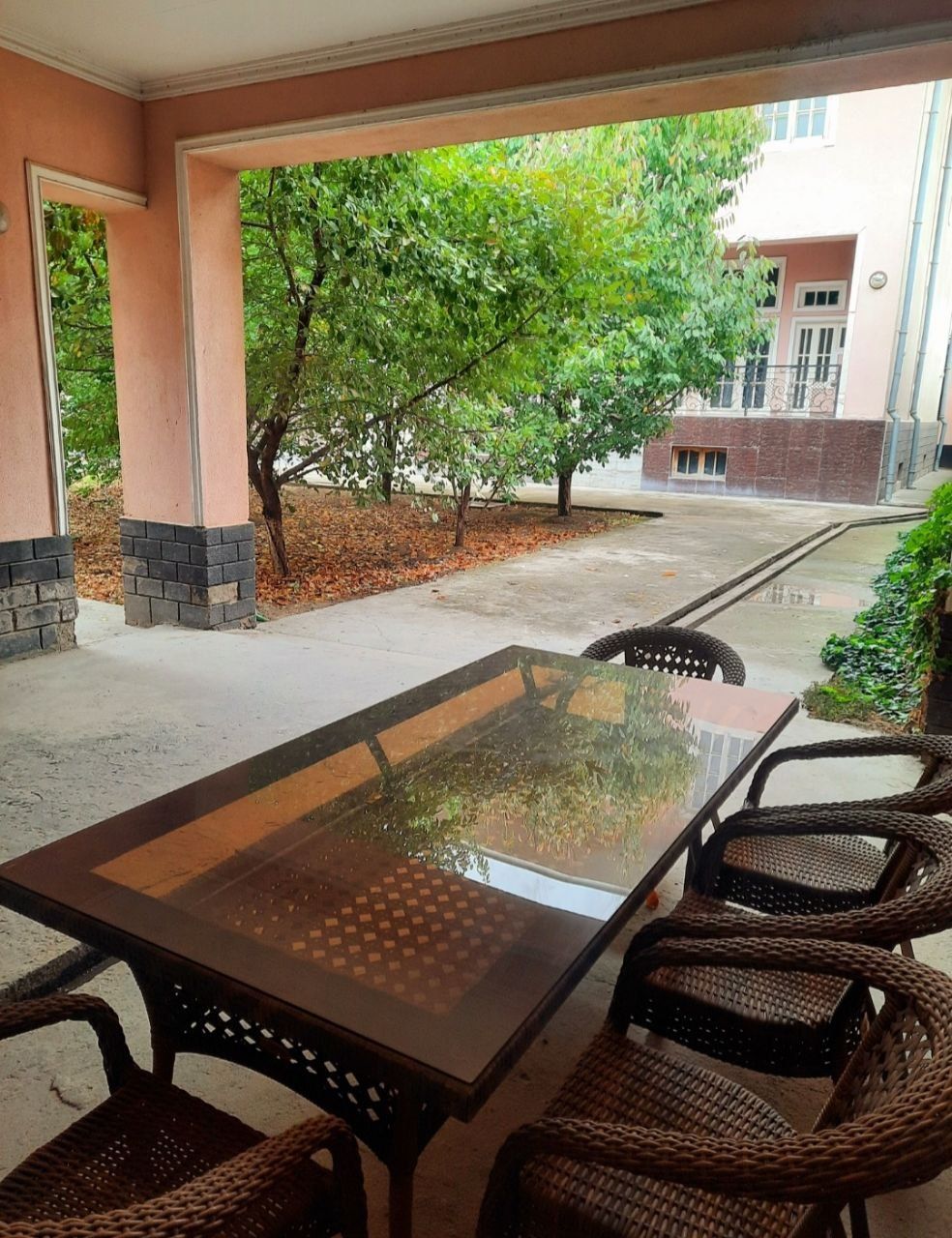 Коттедж 8,5 сотка 400+100м2 3 этаж Кибрай центр Qibray markaz