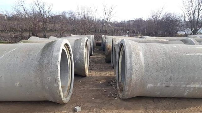 Vând tuburi beton armat