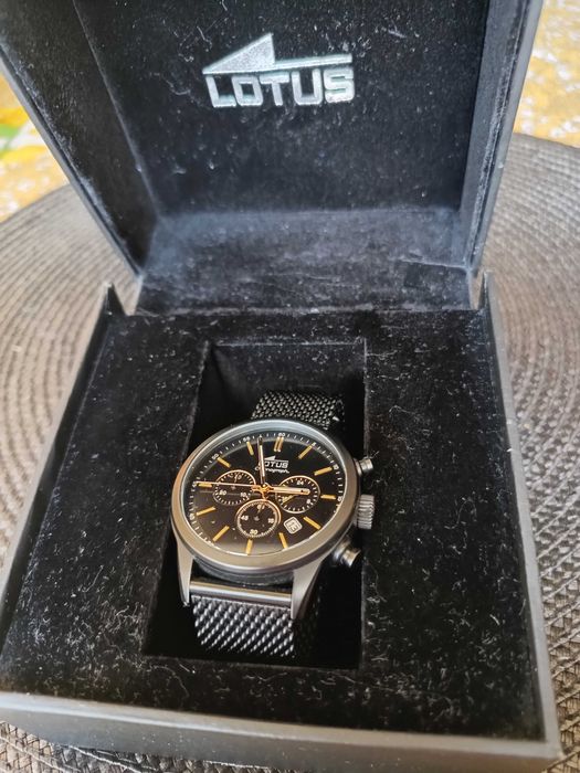 Часовник Lotus Chronograph 18700/2