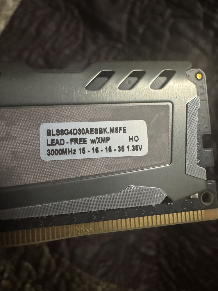 ОЗУ DDR4 Crucial Ballistix 3000МГц