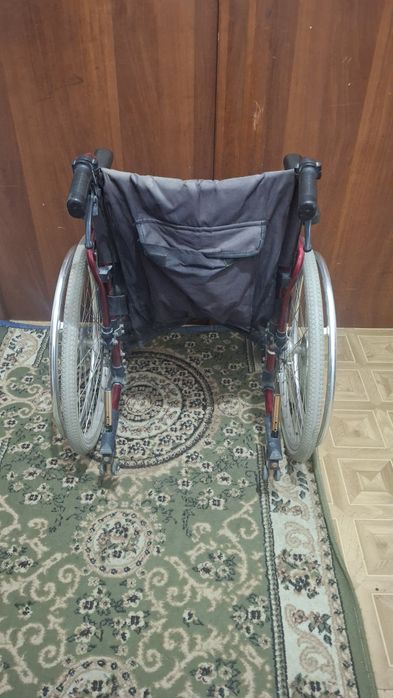 Инвалидная коляска