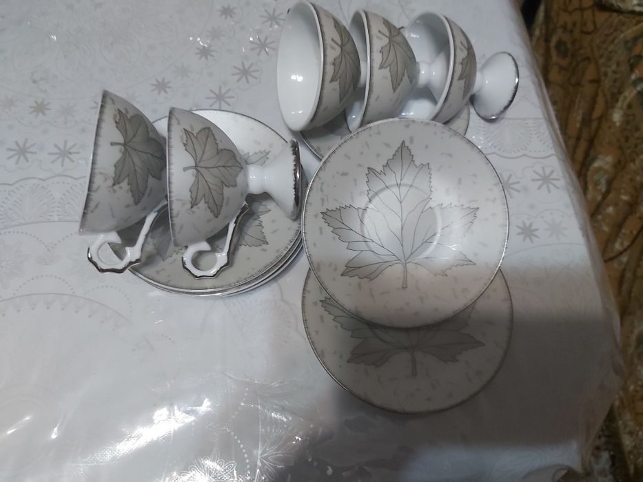 Продам кофейные чашки с блюдцами, новое, производство Япония