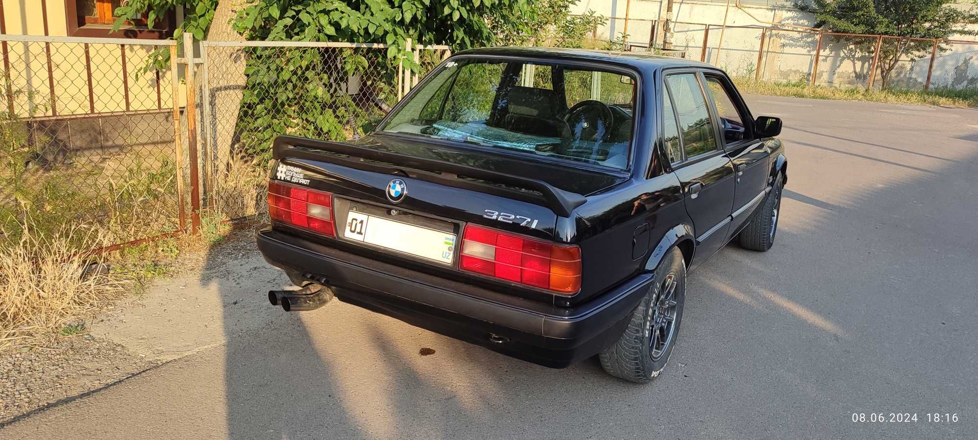 Продаётся BMW E30 327i