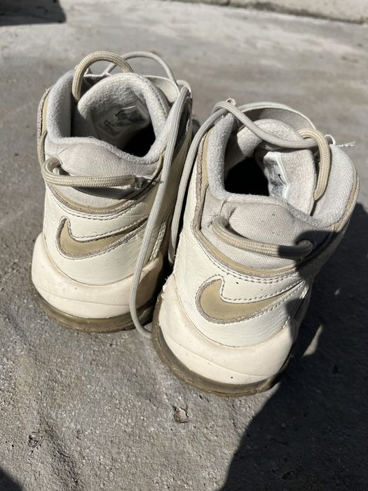 Adidasi nike Uptempo