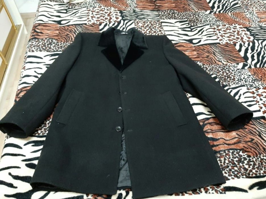 Продам  пальто мужское