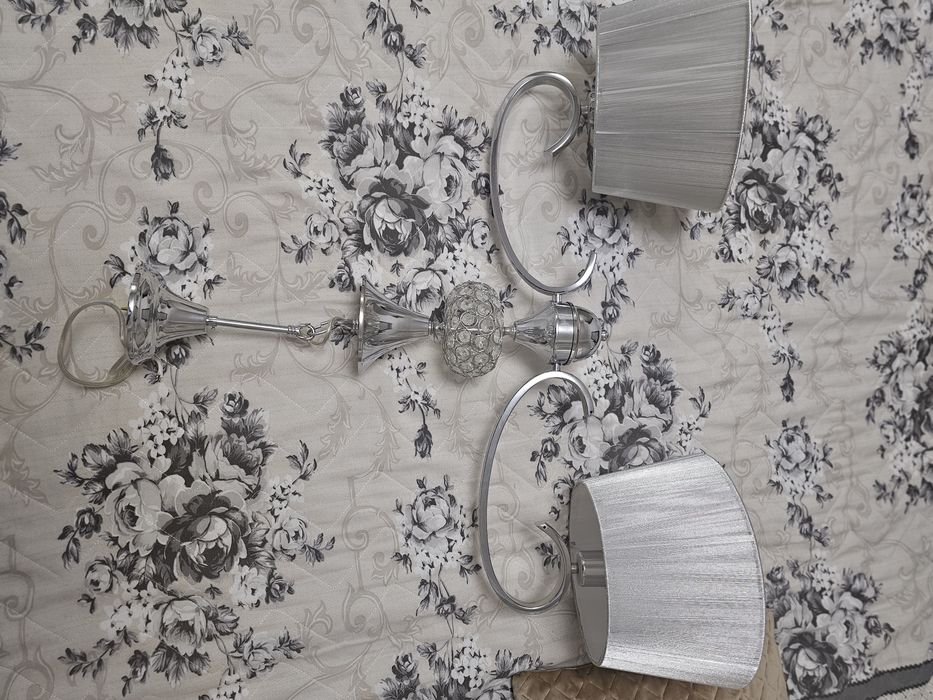 Candelabru și Lampă de masă elegante cu cristalee