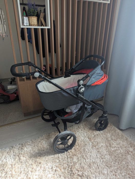 Vand carut nou nascut/bebe cu landou si parte sport